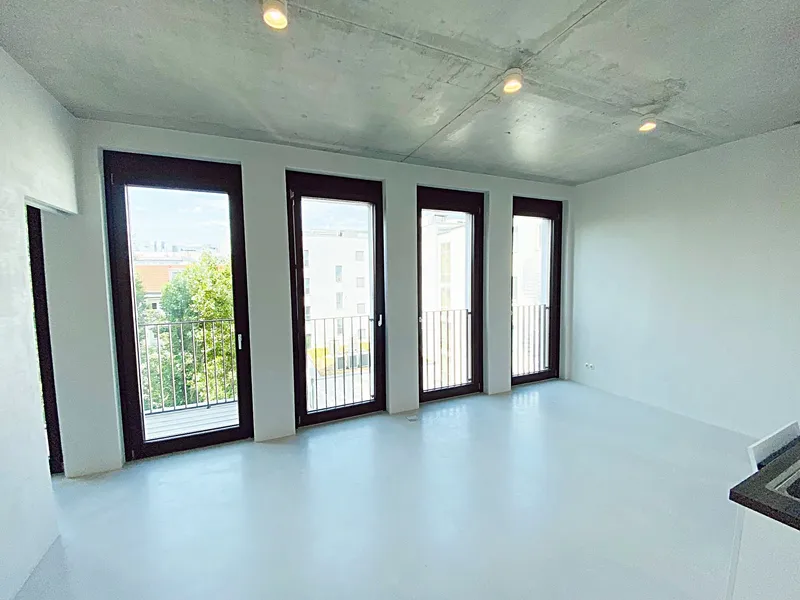 Exklusiver, ruhiger Neubau mit Blick ins Grüne! *EBK / Balkon* — photo 1